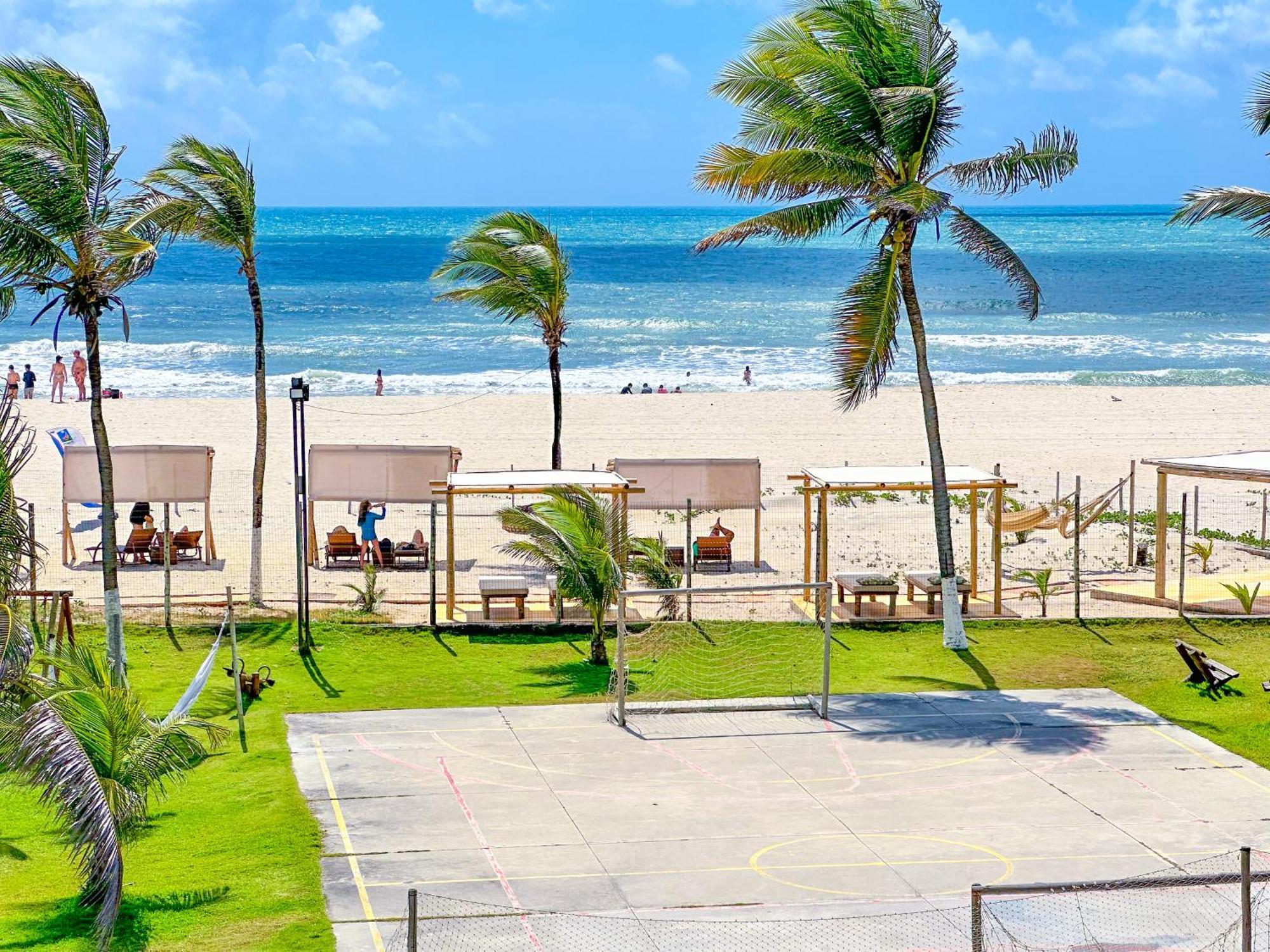 Jangadeiro Praia Hotel Resort - Parque Aquatico E Pe Na Areia Aquiraz Exterior photo