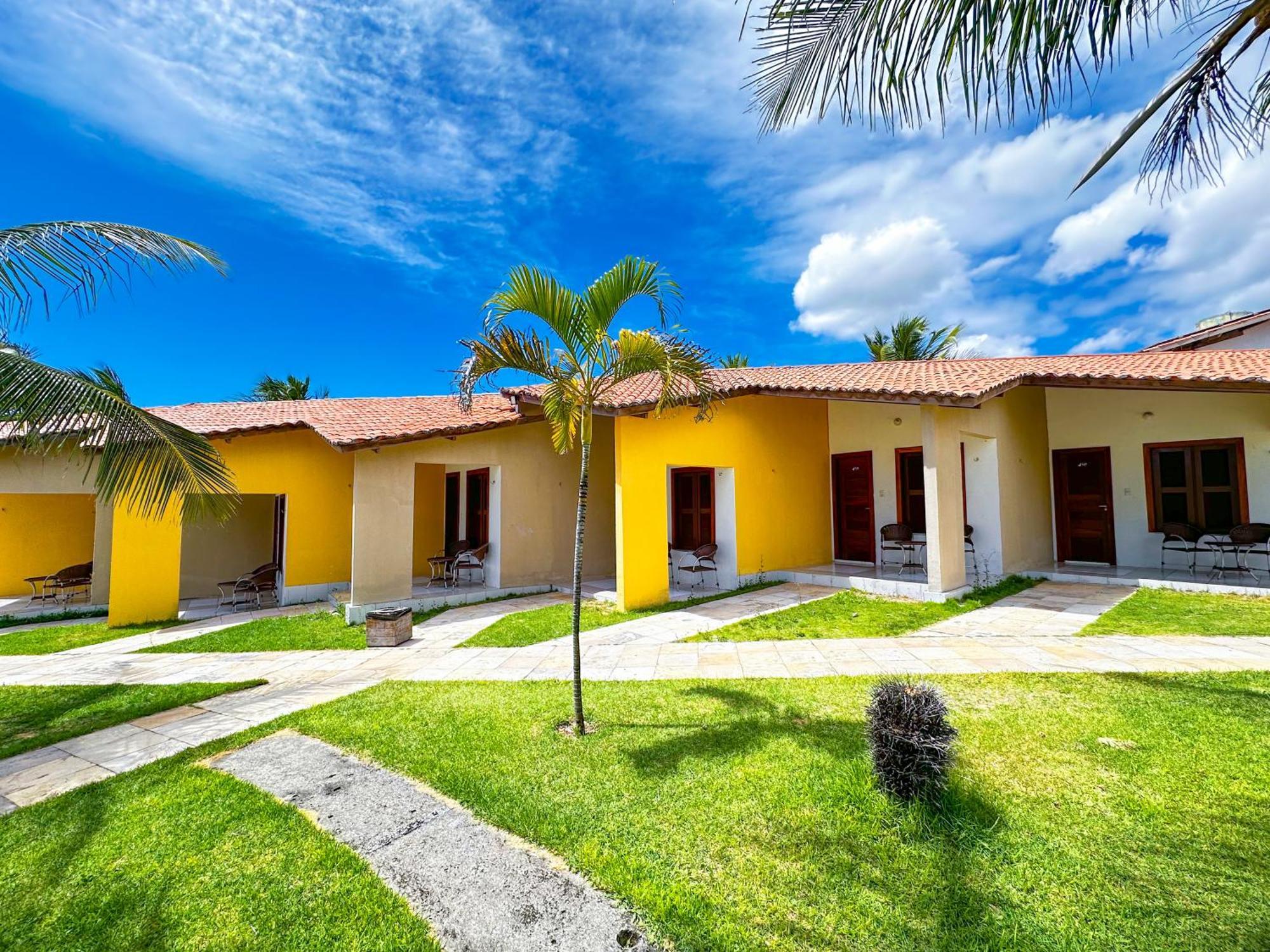 Jangadeiro Praia Hotel Resort - Parque Aquatico E Pe Na Areia Aquiraz Exterior photo